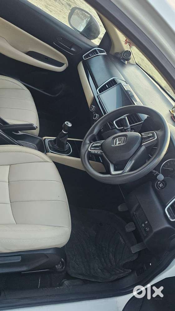 Honda City V Mt Exclusive, 2022, Petrol