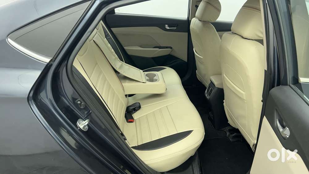 Hyundai Verna 1.5 Mpi Mt Sx (o), 2023, Petrol