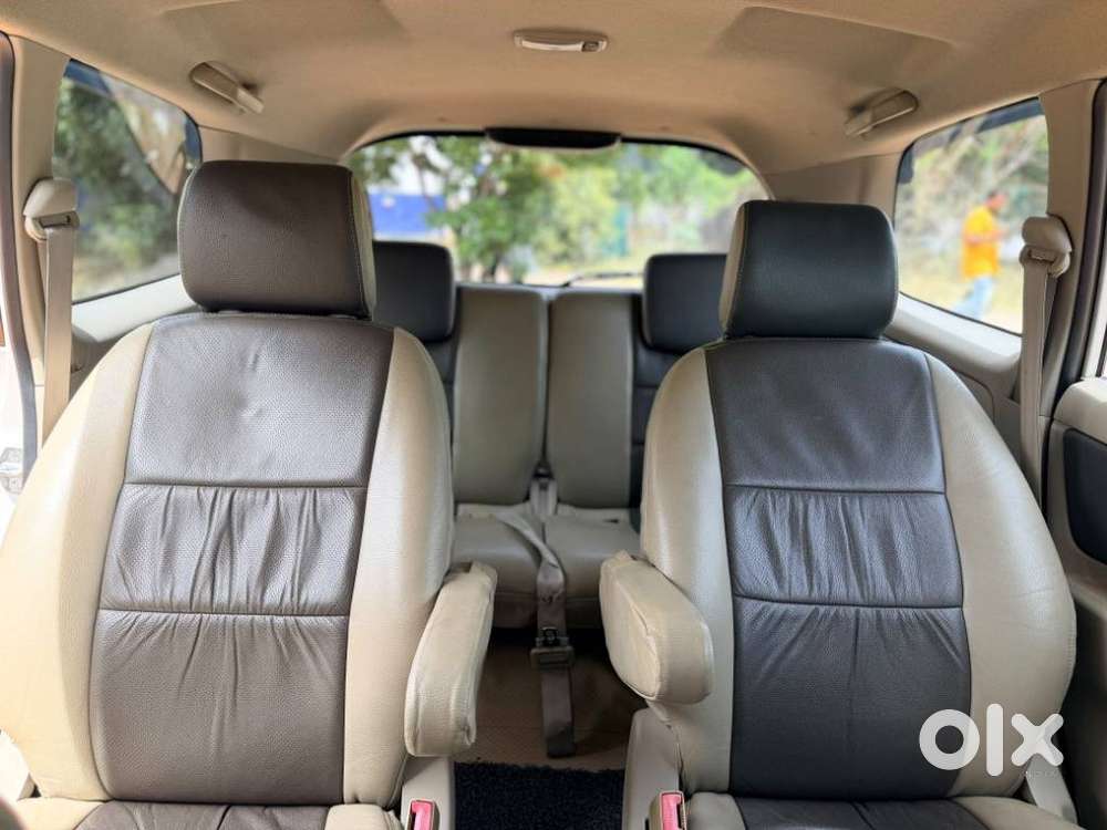 Toyota Innova 2.5 V 7 Str, 2011, Diesel