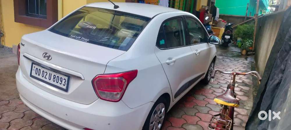 Hyundai Xcent 2015 Model Car