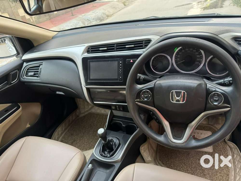 Honda City V Mt Exclusive, 2022, Petrol