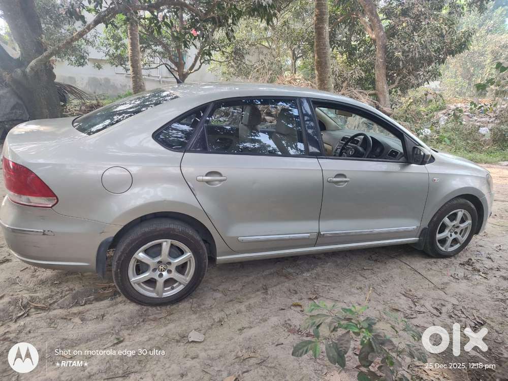 Volkswagen Vento 1.5 Highline Plus At 16 Alloy, 2013, Diesel