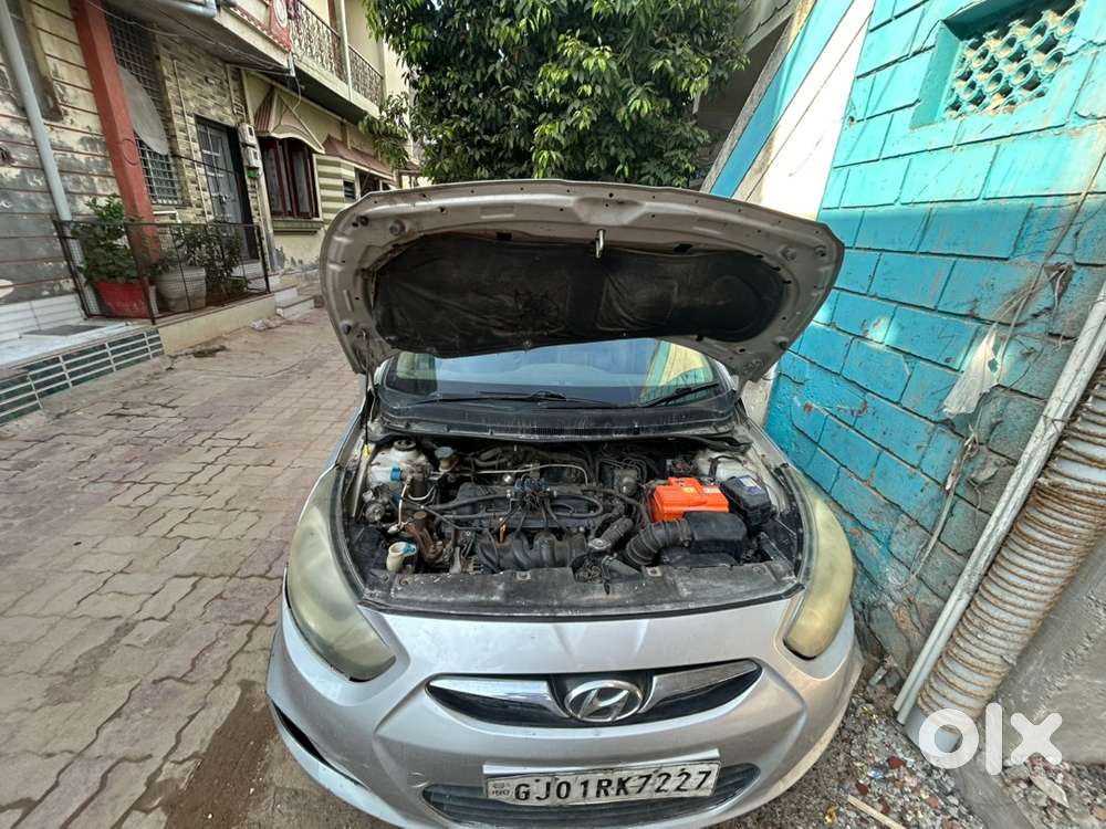 Hyundai Fluidic Verna 2015