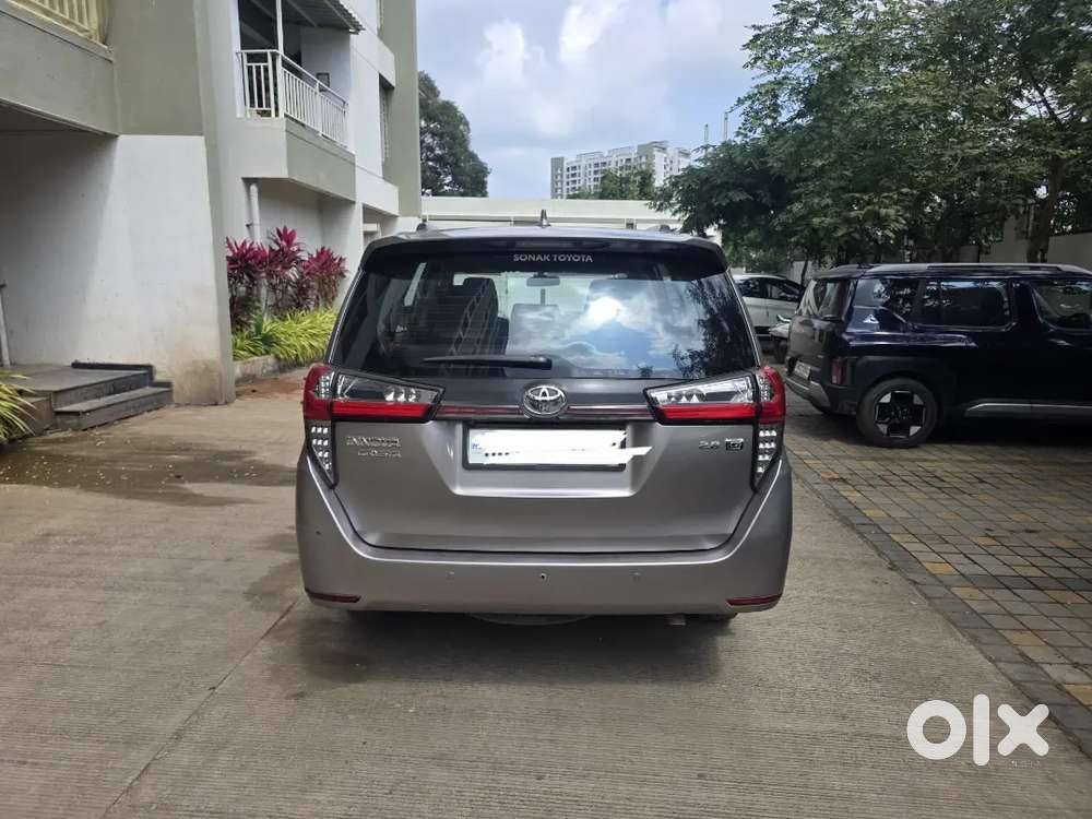 Toyota Innova Crysta 2018