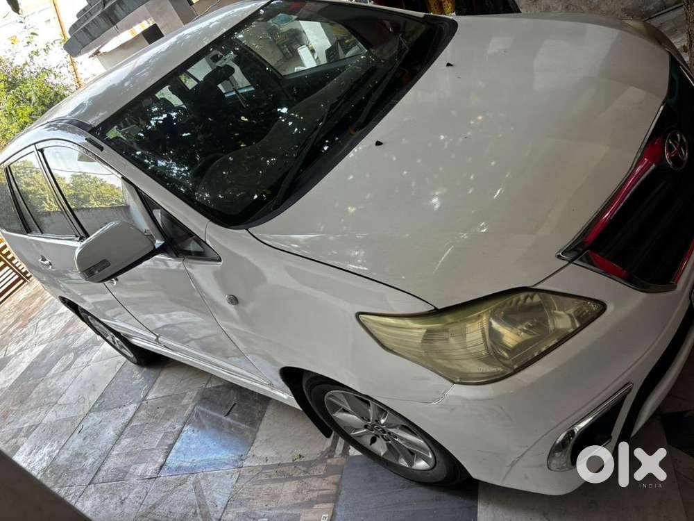 Toyota Innova 2014 Diesel Well Maintained