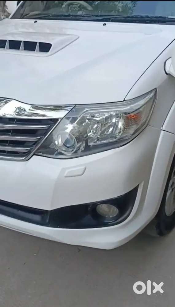 Toyota Fortuner At 2013 Diesel 187000 Km Driven