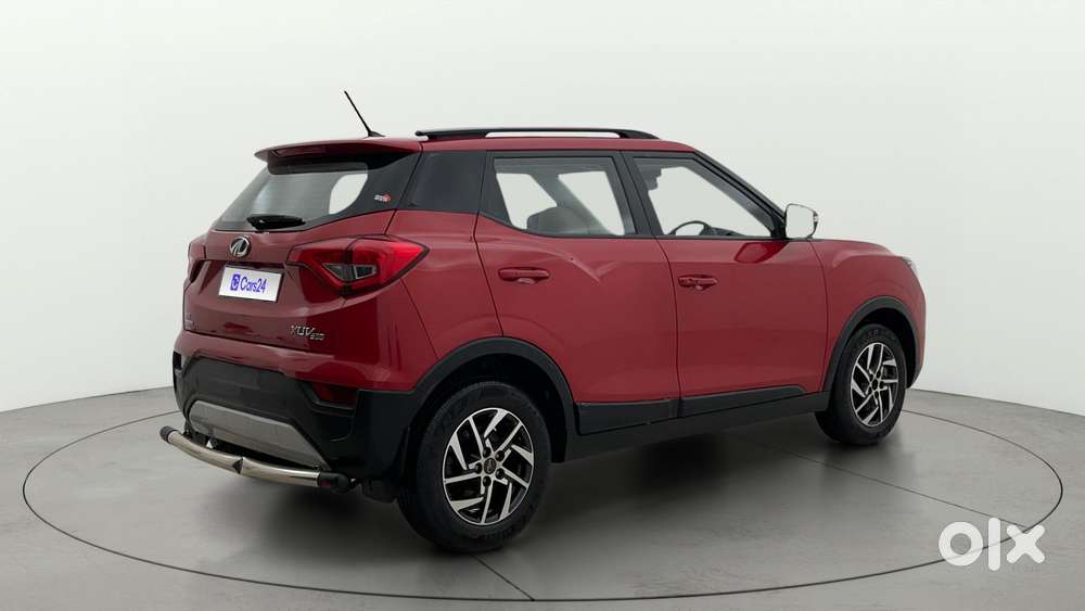Mahindra XUV300 1.2 W8 (O) AMT Petrol, 2022, Petrol