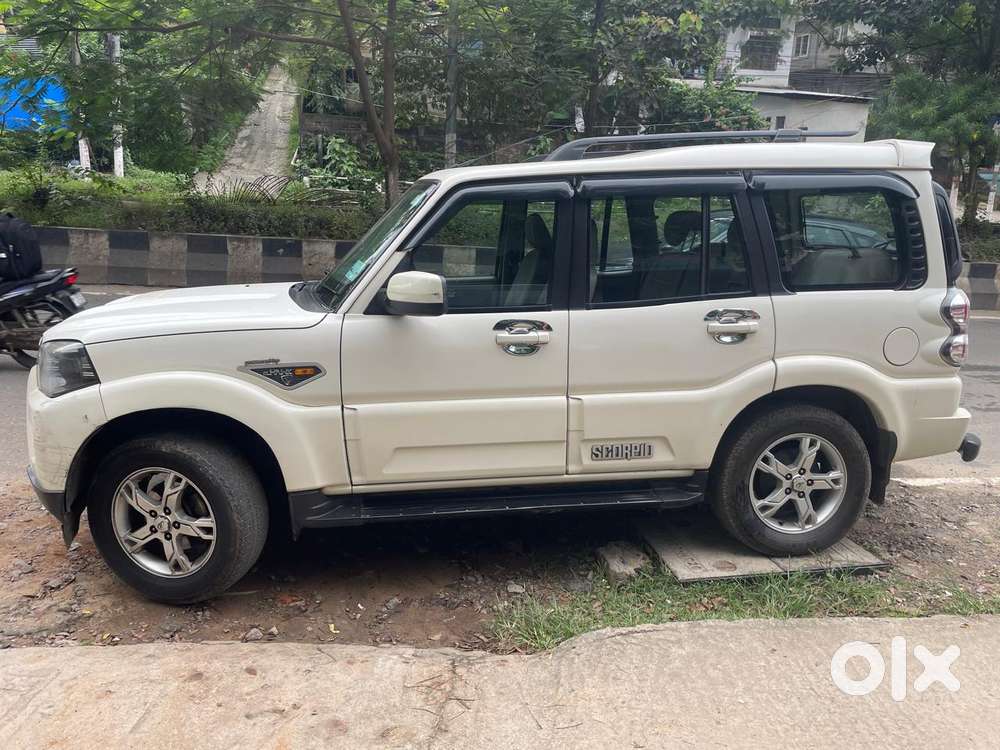 Mahindra Scorpio S10 7 Seater, 2016, Diesel