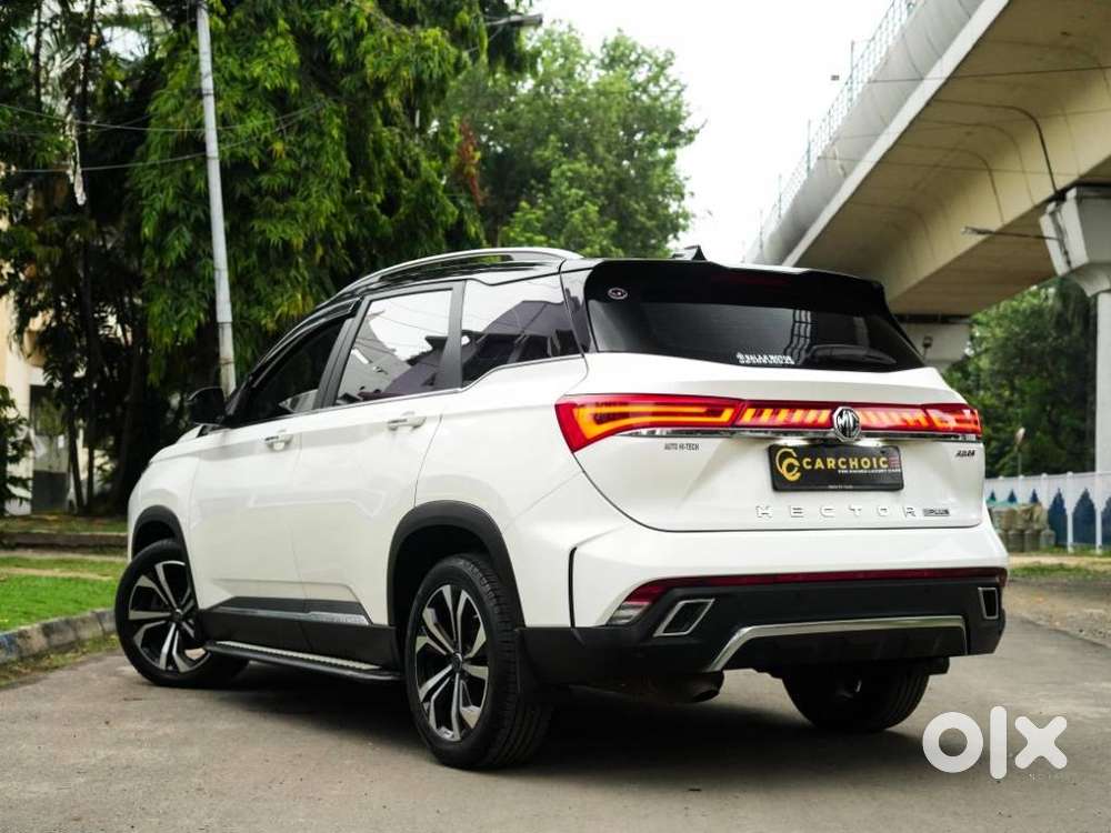 Mg Hector Plus Savvy Pro 1.5 Turbo Petrol Cvt 7 Str Dual Tone, 2024,..