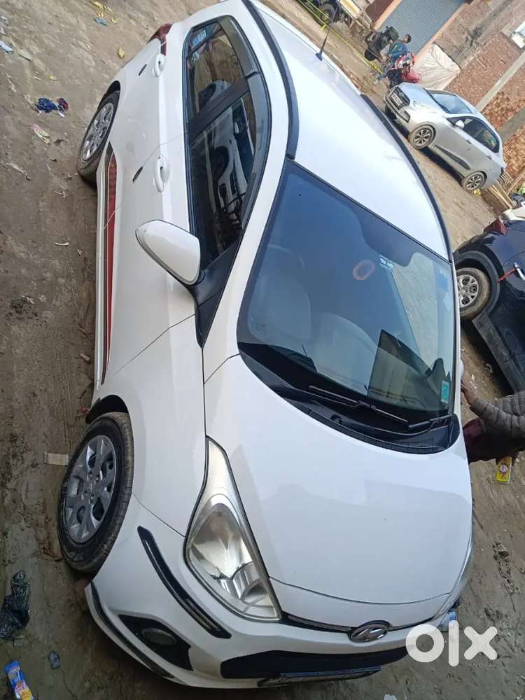 Hyundai Grand I10 2016 Cng & Hybrids Good Condition