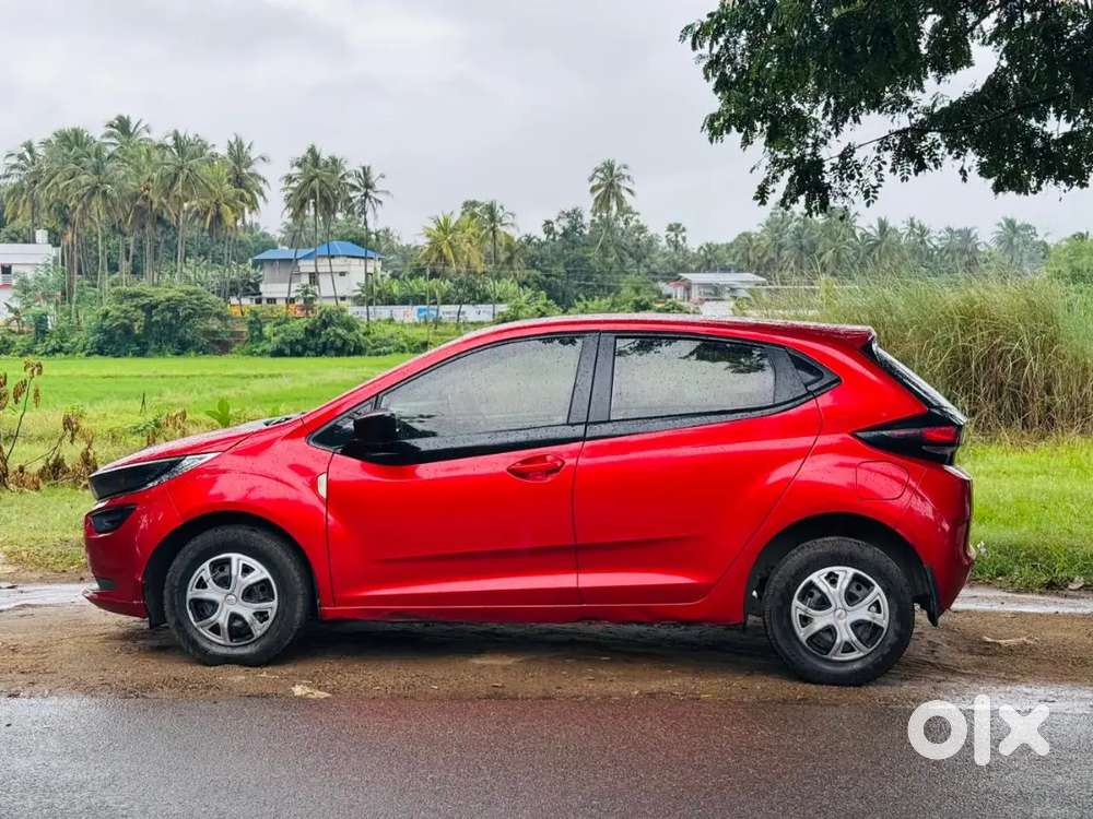 Tata Altroz Petrol 2020