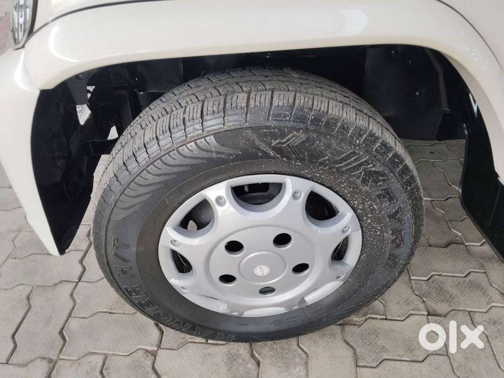Mahindra Bolero B6, 2022, Petrol