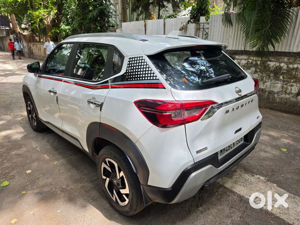 Nissan Magnite Xv Turbo Cvt Red Edition, 2022, Petrol