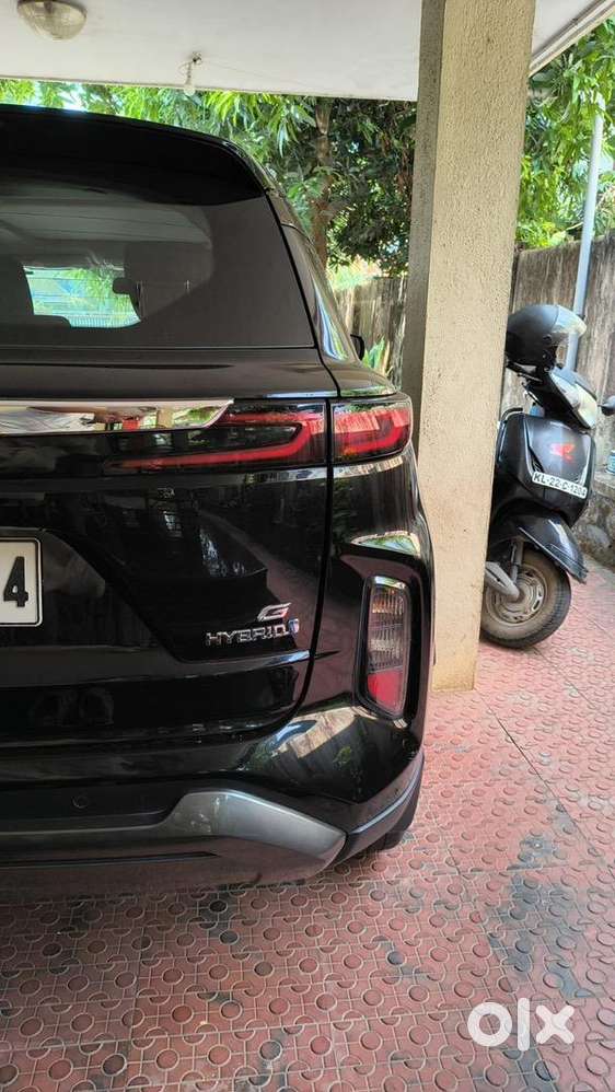 Toyota Urban Cruiser Hyryder 2023 Petrol Well Maintained