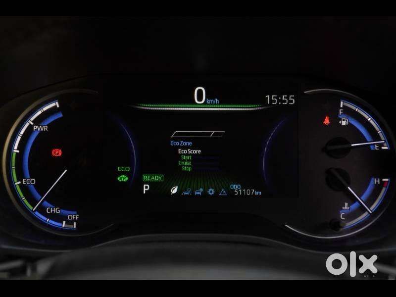 Toyota Innova Hycross 2.0 Vx (o) Hybrid 8 Str, 2025, Petrol