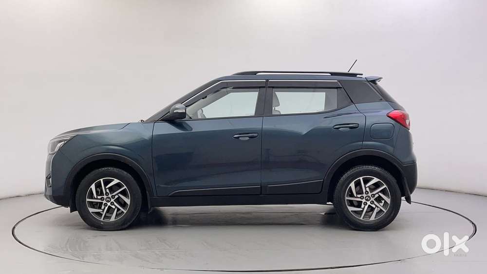 Mahindra Xuv300 W8 (o) 1.5 Diesel Amt, 2023, Diesel