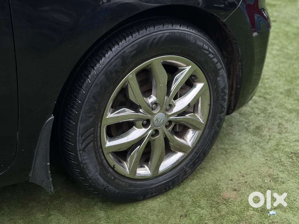 Kia Carnival Premium, 2020, Diesel