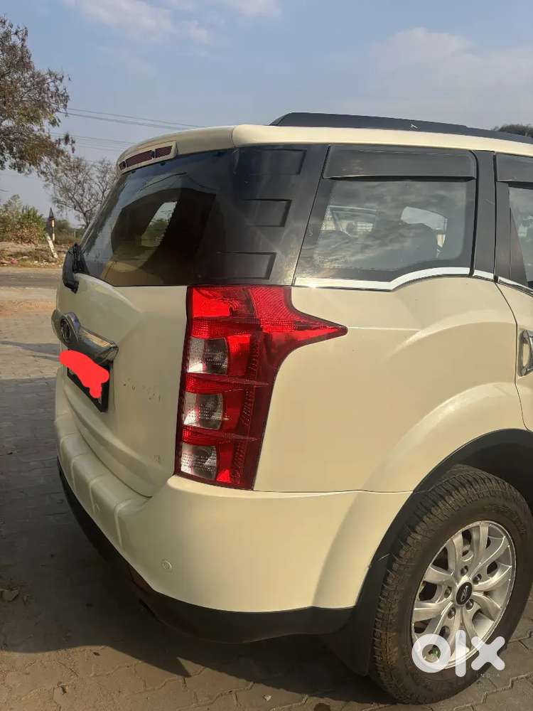 Mahindra Xuv500 2017 Diesel 64000 Km Driven