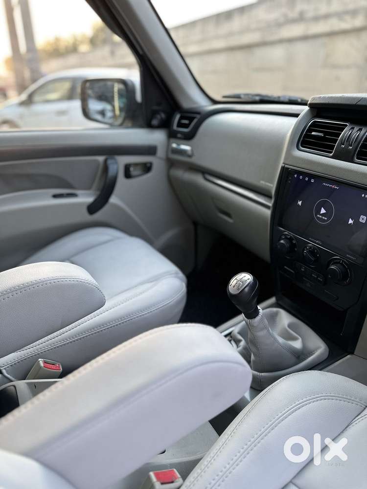 Mahindra Scorpio S6 Plus, 2017, Diesel