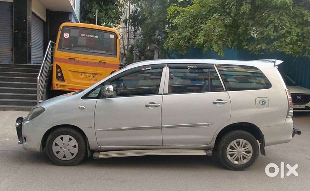Toyota Innova 2.5 G (diesel) 7 Seater, 2011, Diesel