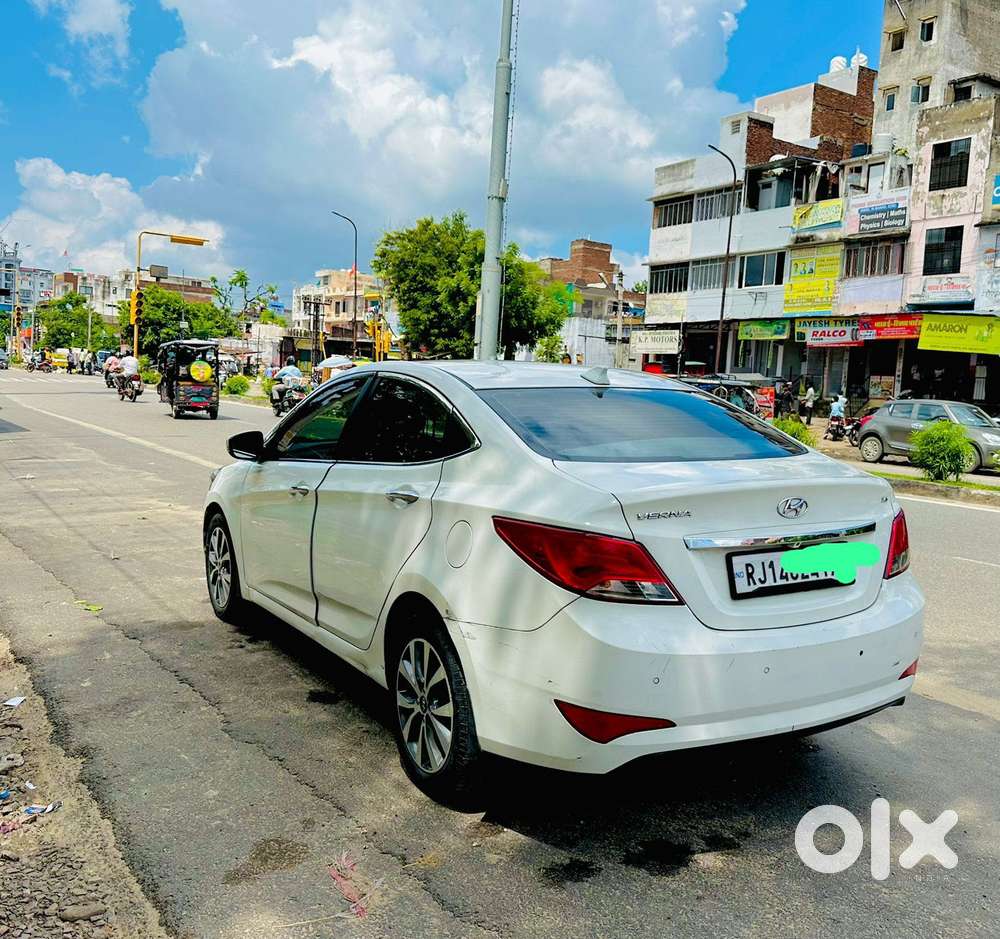 Hyundai Verna 1.6 Sx (o) Crdi Se, 2015, Diesel