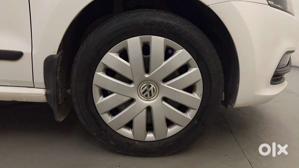 Volkswagen Polo Petrol Comfortline 1.2l, 2015, Petrol