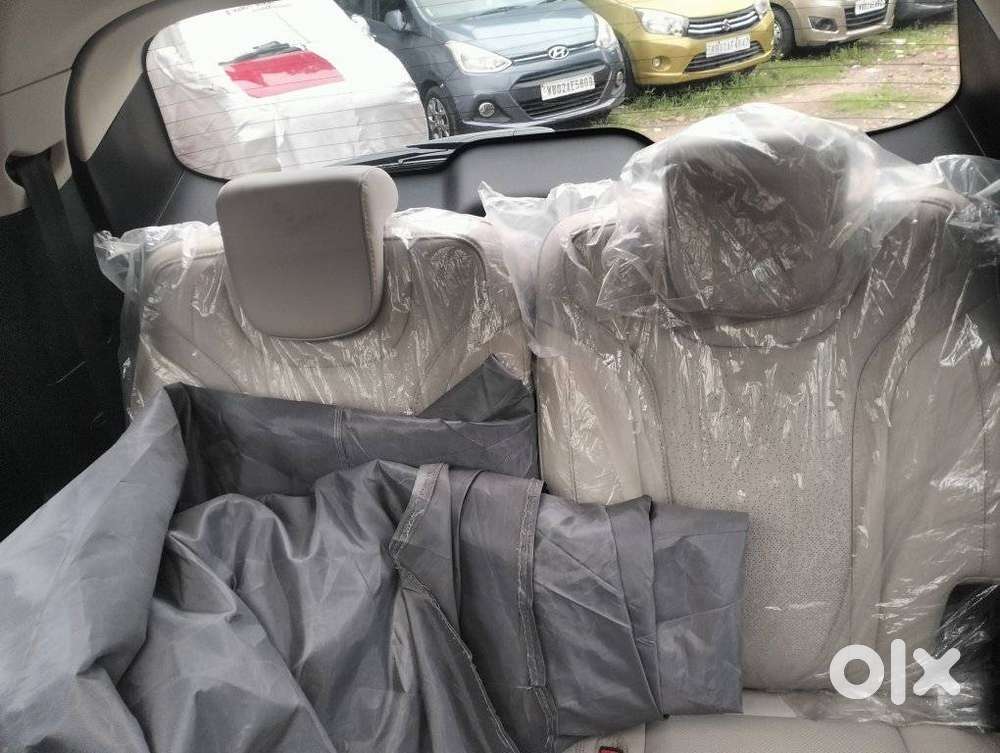 Mahindra Xuv700 2.2 Ax 7 Diesel Mt Luxury Pack Str, 2022, Diesel