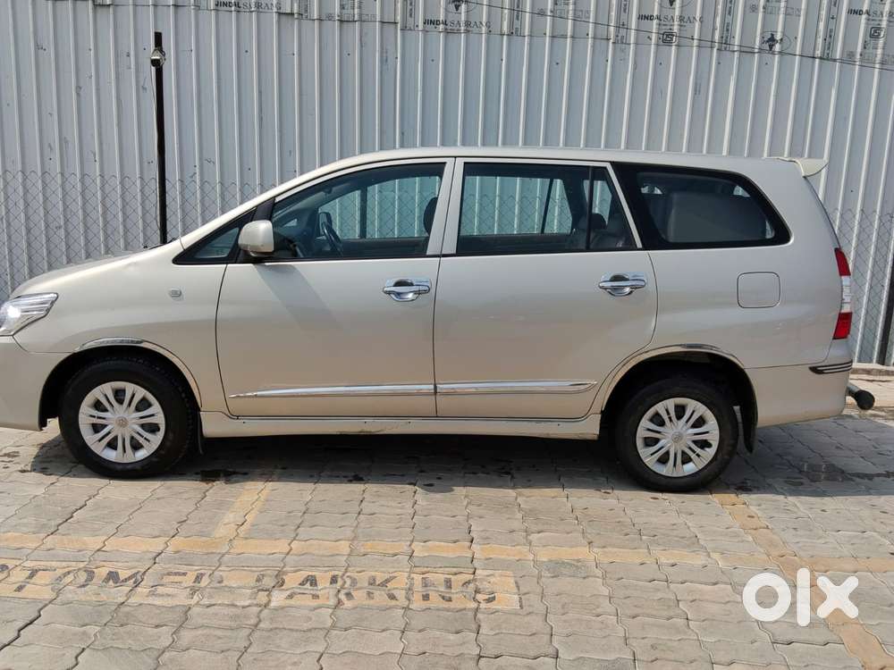 Toyota Innova 2.5 Gx 8 Seater Limited Edition, 2016, Diesel