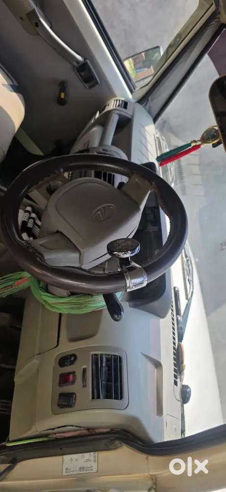 Mahindra Bolero 2012