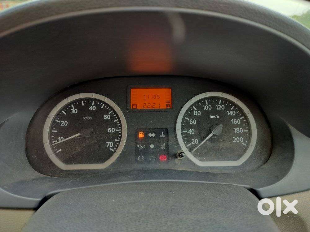 Mahindra Renault Logan Edge 1.4 Glx, 2009, Petrol