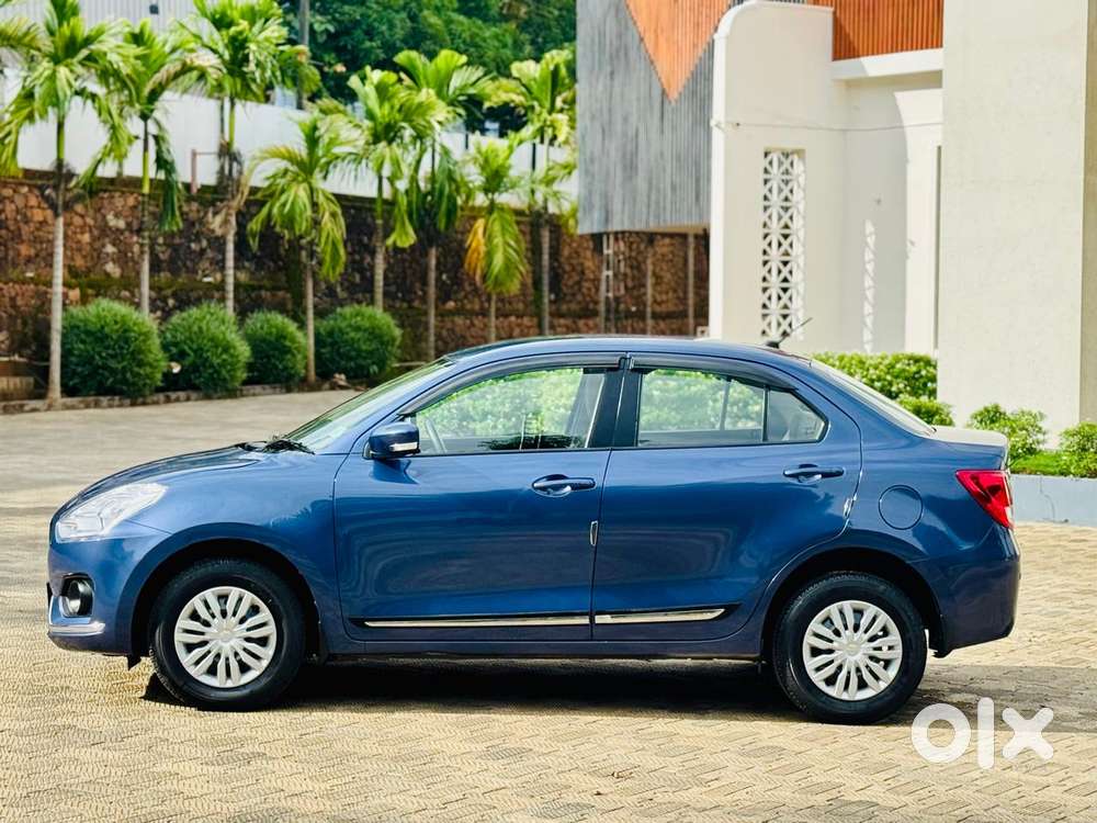 Maruti Suzuki Dzire 1.2 Vxi Amt, 2020, Petrol