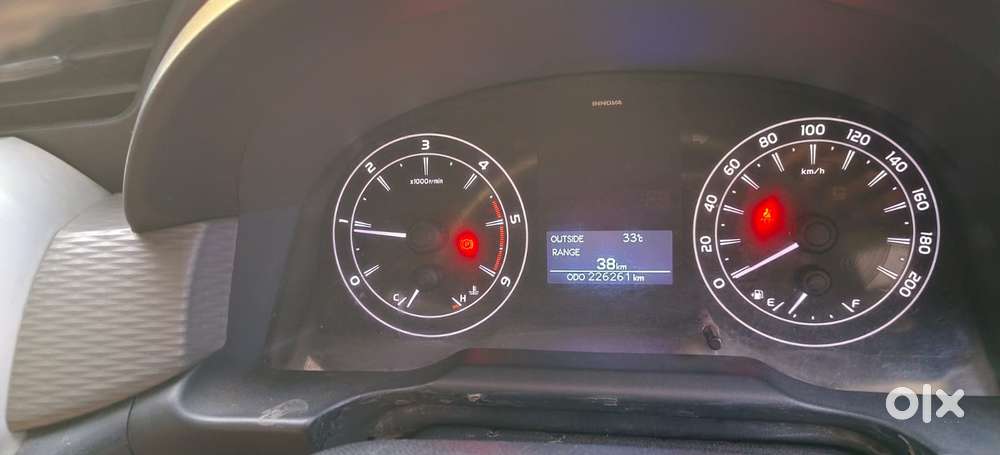 Toyota Innova Crysta 2.4 G Mt, 2017, Diesel