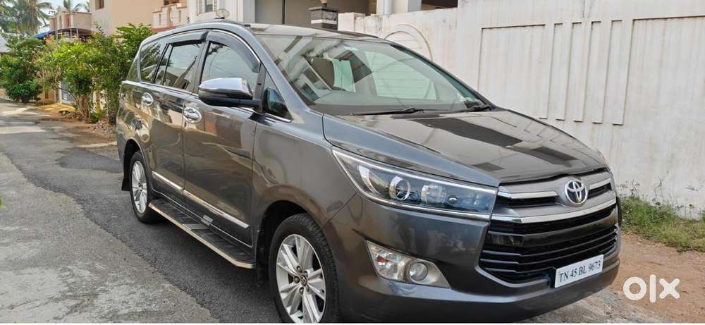 Toyota Innova Crysta 2.8z Automatic, 2017, Diesel