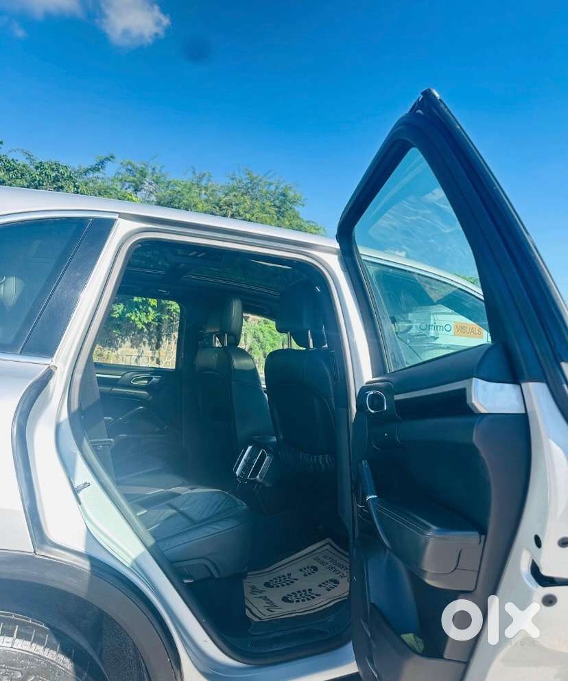 Porsche Cayenne Diesel 2013 Superb Condition With Paranomic Sunroof