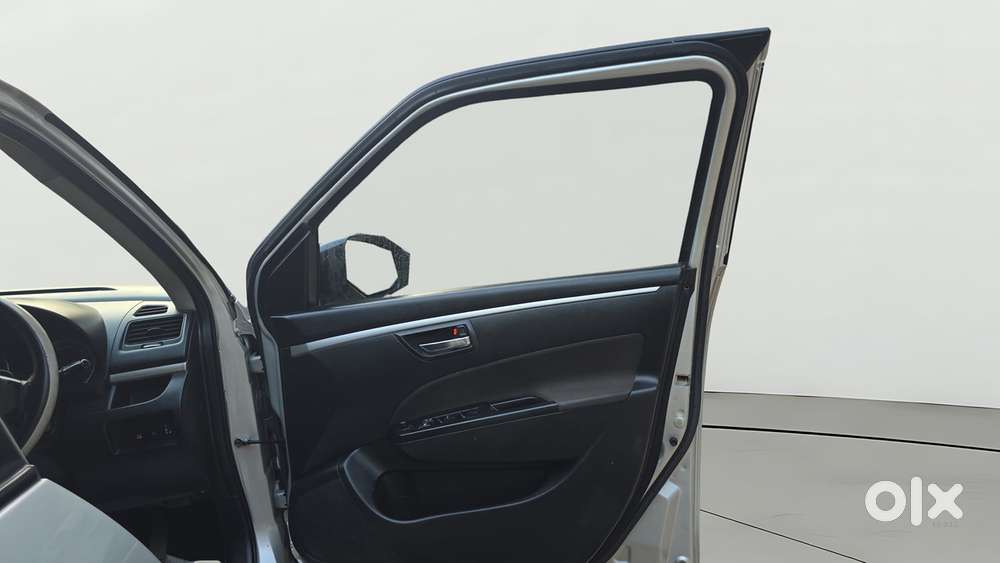 Maruti Suzuki Swift Vvt Vxi, 2016, Petrol