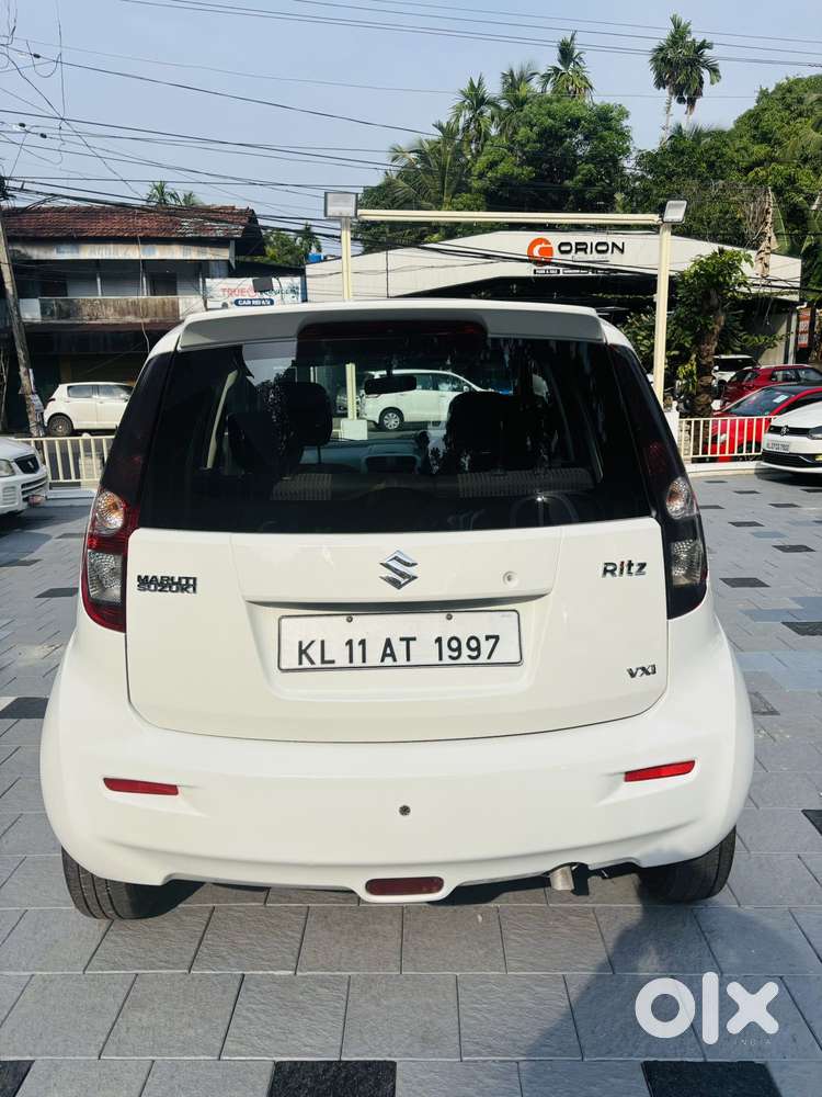 Maruti Suzuki Ritz Vxi, 2013, Petrol