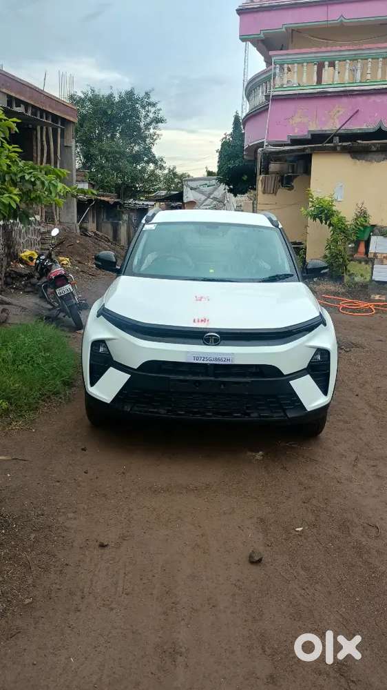 Tata Nexon 2025 Petrol 5000 Km Driven