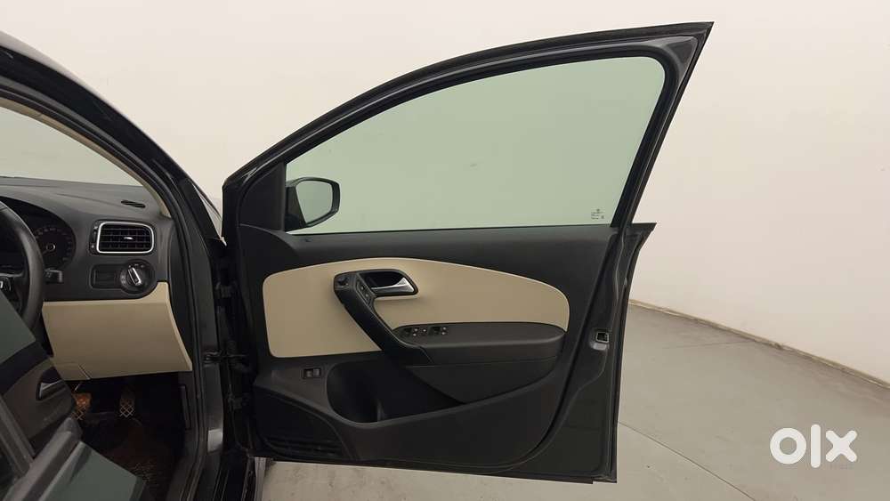 Volkswagen Vento 1.6 Highline, 2021, Petrol