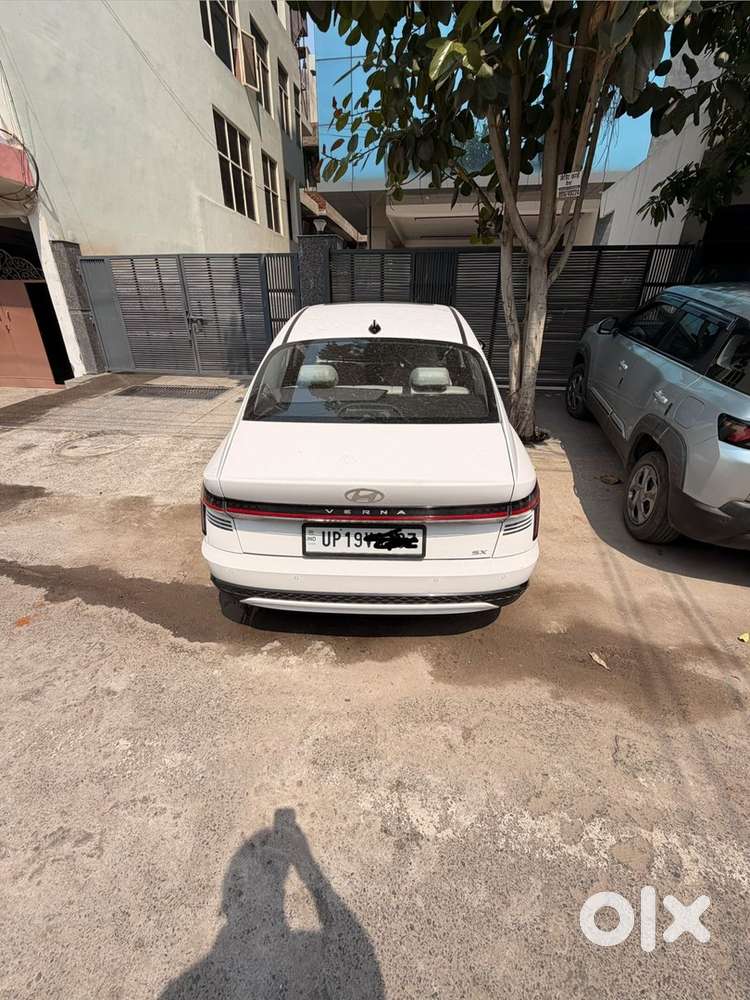 Hyundai Verna Petrol 2025