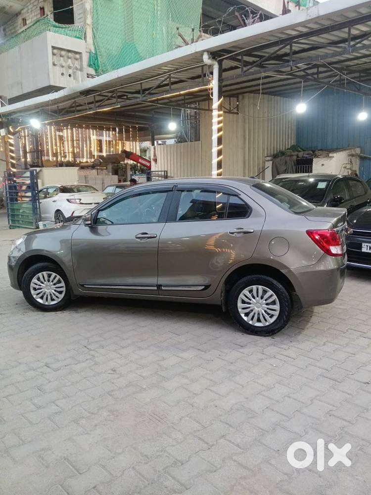 Maruti Suzuki Swift Dzire Vxi(o) Mt, 2023, Petrol