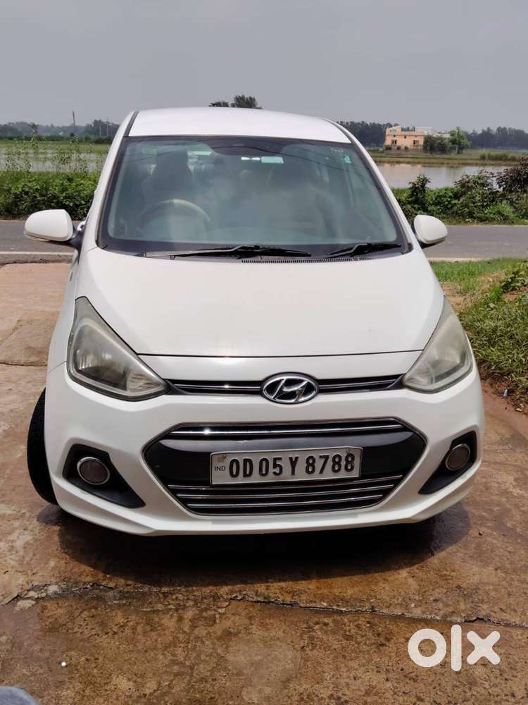 Hyundai Xcent 2016 Car