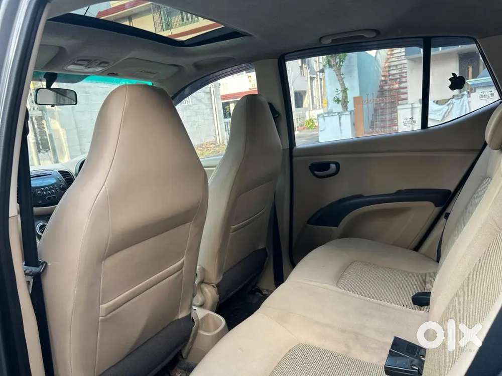 Hyundai  I10 Asta Sunroof 2009 Top Model