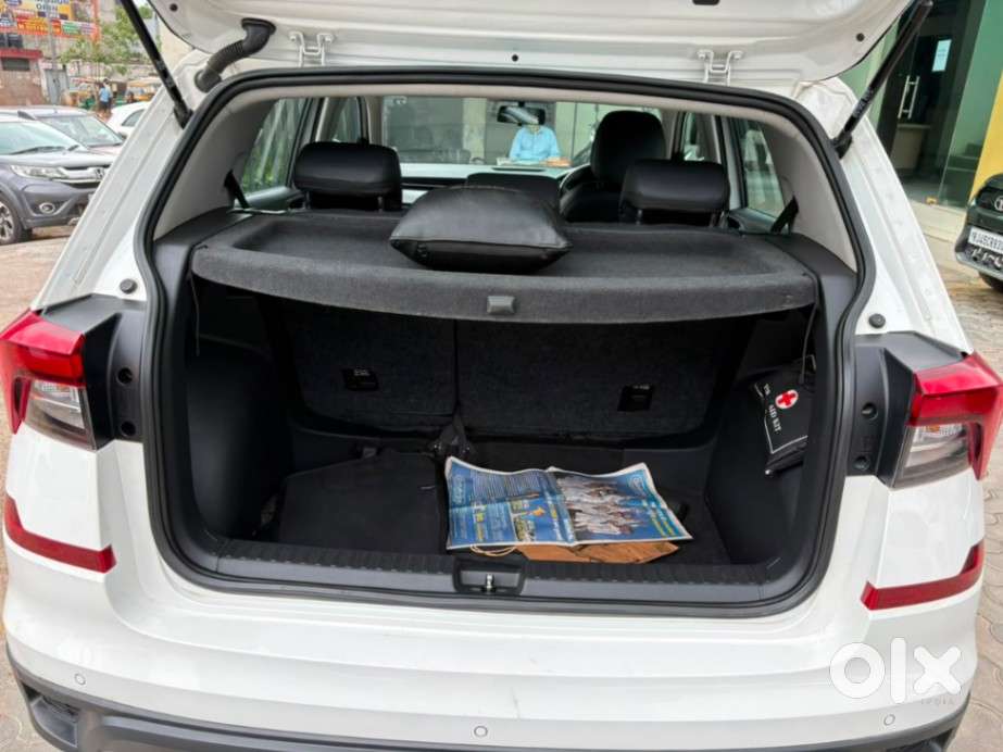 Skoda Kushaq 1.0 Tsi Ambition, 2022, Petrol