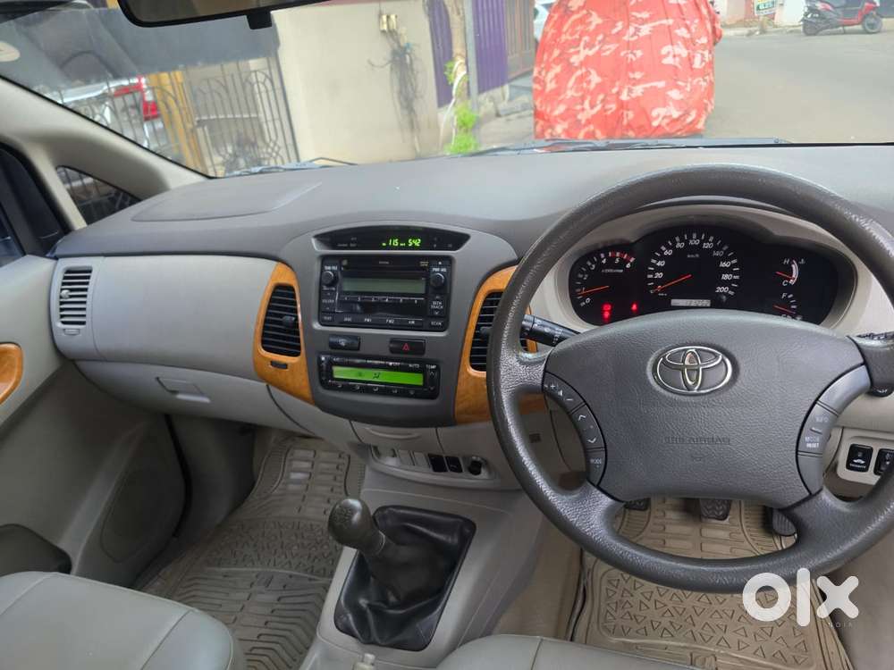 Toyota Innova 2.5 V 7 Str, 2009, Diesel