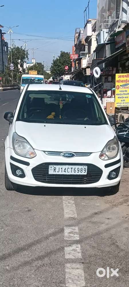 Ghadi Ok Service Record .well Mentance .pahle 1000 Km Chla Ke Dekhe