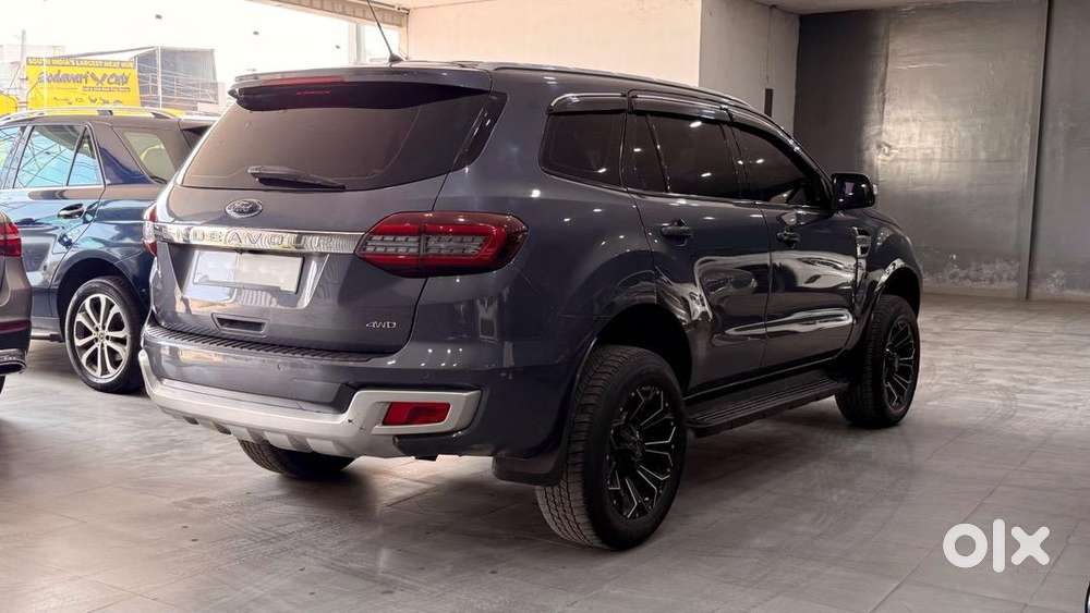 Ford Endeavour 2016 Diesel 112000 Km Driven