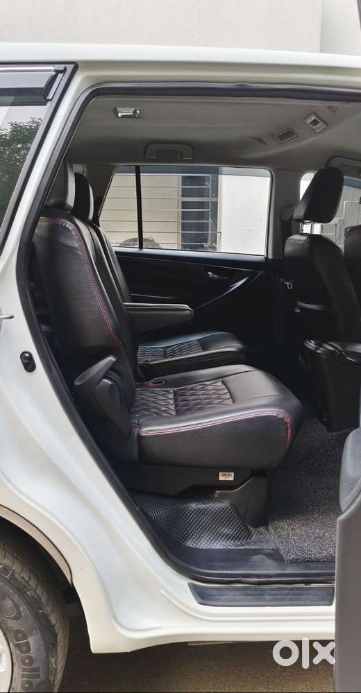 Toyota Innova Crysta [2020-ongoing] 2.4 Gx 7 Str, 2023, Diesel