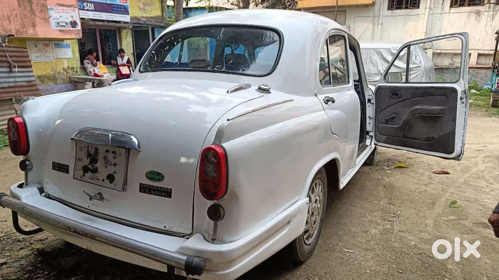Hindustan Motor Ambassador Grand..ac Model 2013
