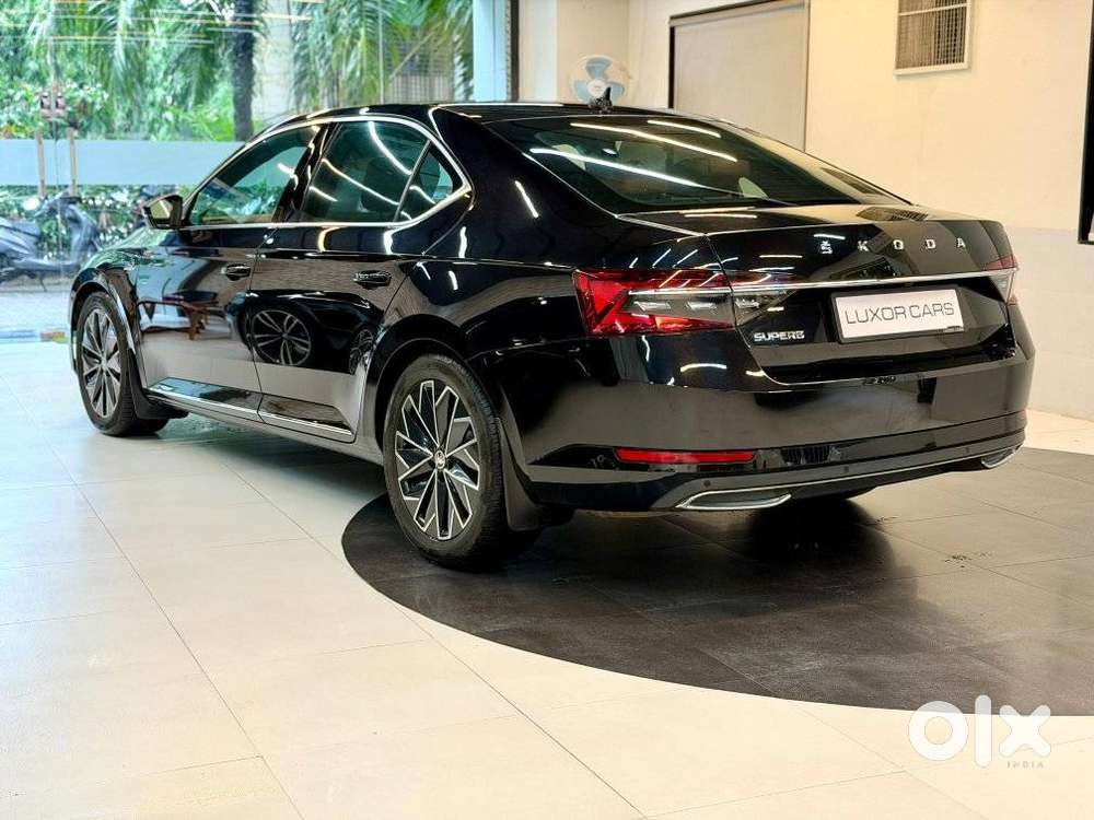 Skoda Superb 2.0 L&k Tsi At, 2023, Petrol