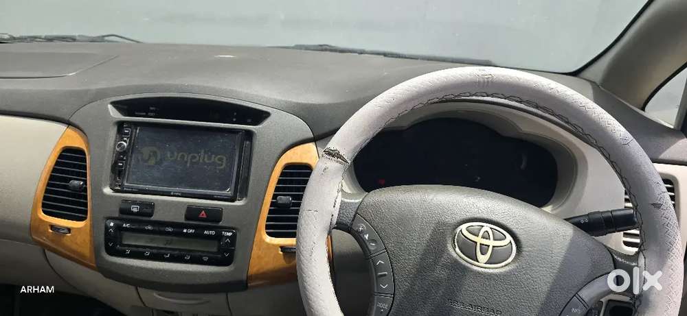 Toyota Innova Diesel 7 2011 With Manual Transmission